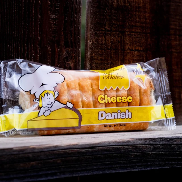 Happy Sunday! ☀️💛 Are you warming up your cheese Danish or enjoying it straight from the package? Tell us below! 👇

#thebrowniebakerinc #cheesedanish #danish #cheese #bakery